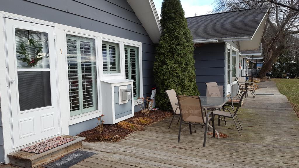 Snug Harbor Inn Sturgeon Bay Ngoại thất bức ảnh