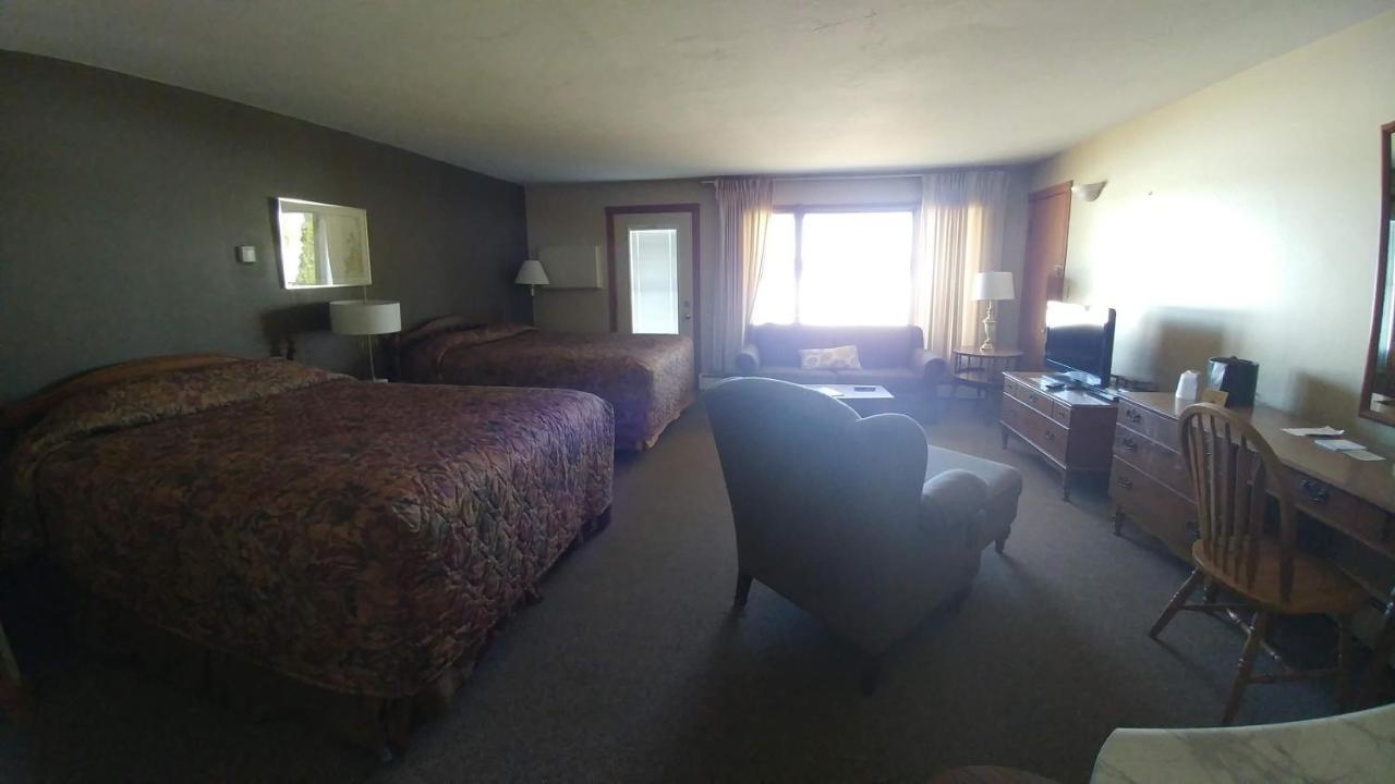 Snug Harbor Inn Sturgeon Bay Ngoại thất bức ảnh