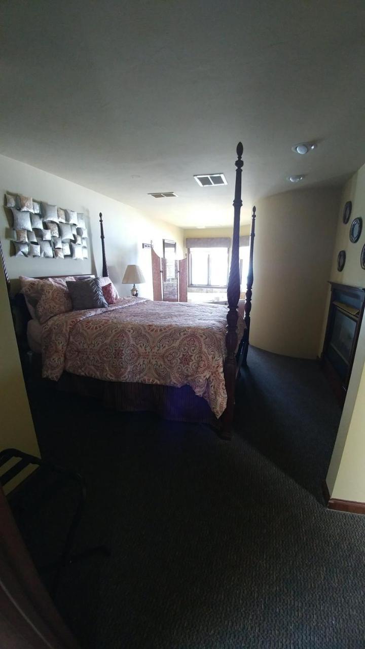 Snug Harbor Inn Sturgeon Bay Ngoại thất bức ảnh