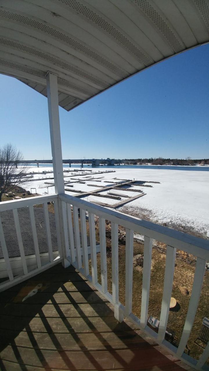 Snug Harbor Inn Sturgeon Bay Ngoại thất bức ảnh
