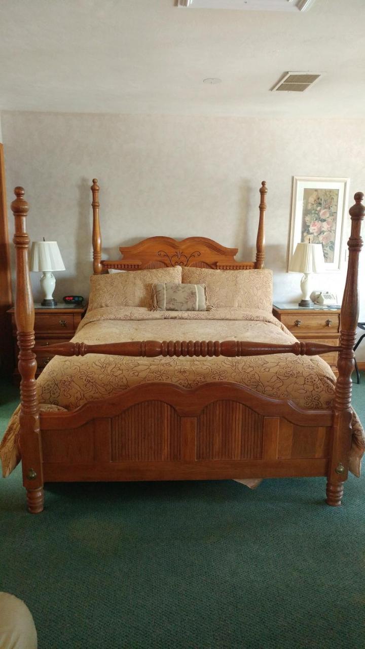 Snug Harbor Inn Sturgeon Bay Ngoại thất bức ảnh